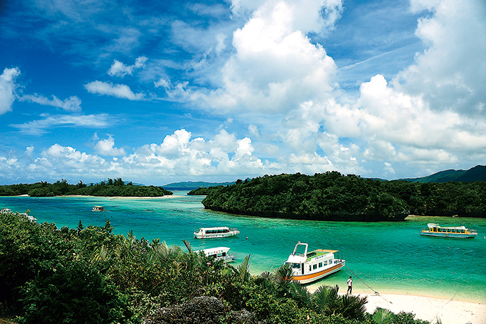 Kabira Bay | Okinawa Traveler