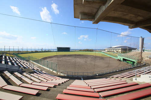 久米島野球場